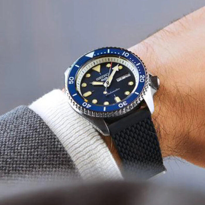 Seiko 5 Sports SKX Automatic Blue Dial Blue Silicone Strap Watch for Men - SRPD71K2 - Image 5
